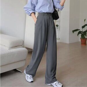 Gray Straight Leg Pants (M)